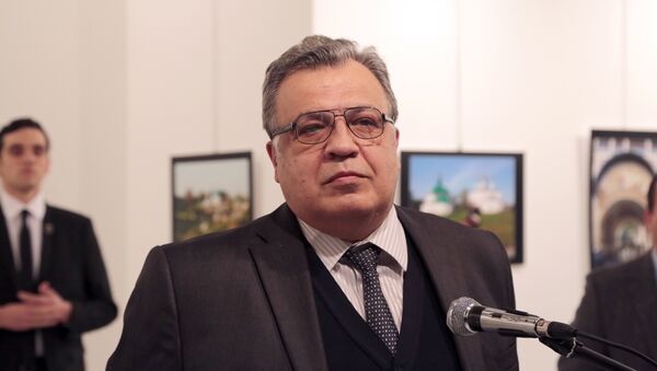 The Russian Ambassador to Turkey Andrei Karlov speaks a gallery in Ankara Monday Dec. 19, 2016. - Sputnik Mundo