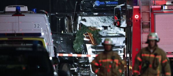 Ministro alemán califica de terrorista el atropello masivo del camión en la feria navideña - Sputnik Mundo