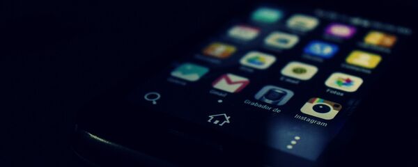 Un teléfono Android (imagen referencial) Un teléfono Android (imagen referencial) - Sputnik Mundo