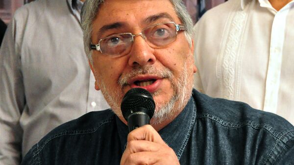 Paraguay's former President Fernando Lugo speaks during a press conference on March 6, 2013 in Asuncion, a day after the death of Venezuela's President Hugo Chavez. Venezuela was plunged into uncertainty Wednesday after the death of President Hugo Chavez, who dominated the oil-rich country for 14 years and came to embody a resurgent Latin American left. - Sputnik Mundo