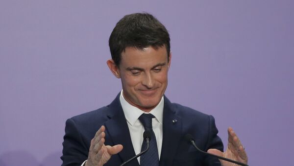 Manuel Valls, ex primer ministro francés - Sputnik Mundo