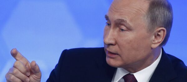 Vladímir Putin durante la gran rueda de prensa anual - Sputnik Mundo