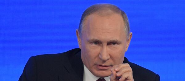 Двенадцатая ежегодная большая пресс-конференция президента РФ Владимира Путина - Sputnik Mundo