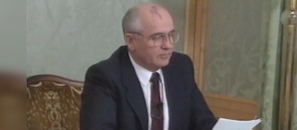 Mijaíl Gorbachov renuncia como presidente de la URSS - Sputnik Mundo