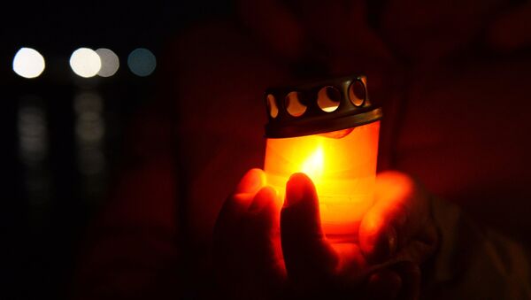 Акция памяти по погибшим в авиакатастрофе в Сочи - Sputnik Mundo