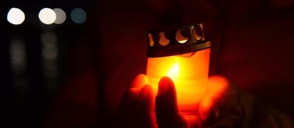 Акция памяти по погибшим в авиакатастрофе в Сочи - Sputnik Mundo