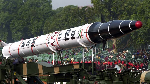 Misil balístico indio Agni - Sputnik Mundo