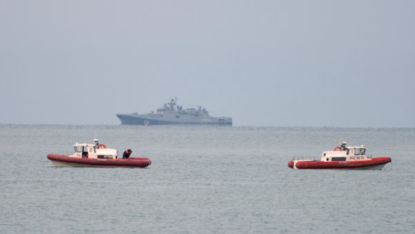 Operación de búsqueda y rescate en el lugar de la catástrofe del Tu-154 Operación de búsqueda y rescate en el lugar de la catástrofe del Tu-154 - Sputnik Mundo