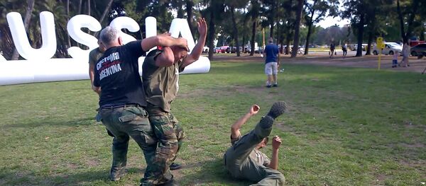 Personas practican 'systema' en Argentina - Sputnik Mundo