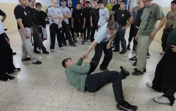 Personas practican systema en Argentina - Sputnik Mundo