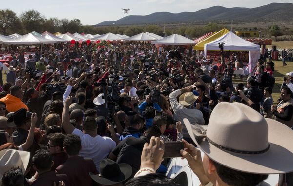 Cumpleaños de Rubí Cumpleaños de Rubí - Sputnik Mundo