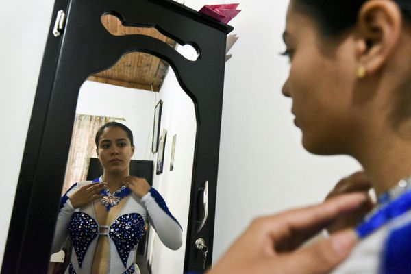 El desfile Salsódromo arrasa en Colombia - Sputnik Mundo