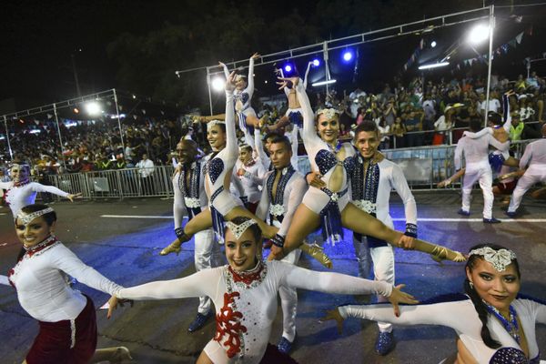El desfile Salsódromo arrasa en Colombia - Sputnik Mundo