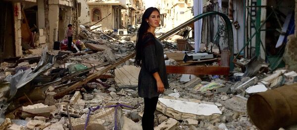 La cineasta boliviana Carla Ortiz en Siria - Sputnik Mundo