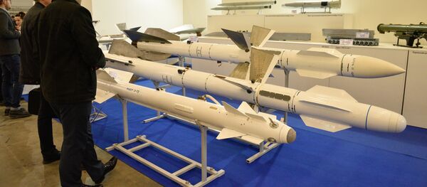 Exposición de armas en Kiev - Sputnik Mundo