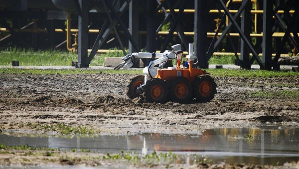 Un robot de reconocimiento de contaminación radioactiva y química Un robot de reconocimiento de contaminación radioactiva y química - Sputnik Mundo