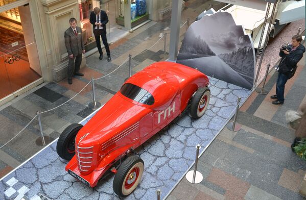 Carruajes y vehículos anfibios: GAZ, 85 años de historia de la automoción rusa - Sputnik Mundo