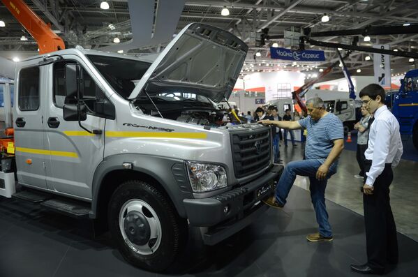 Carruajes y vehículos anfibios: GAZ, 85 años de historia de la automoción rusa - Sputnik Mundo