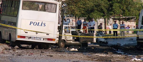 Explosión de coche de bomba en la ciudad turca de Esmirna - Sputnik Mundo