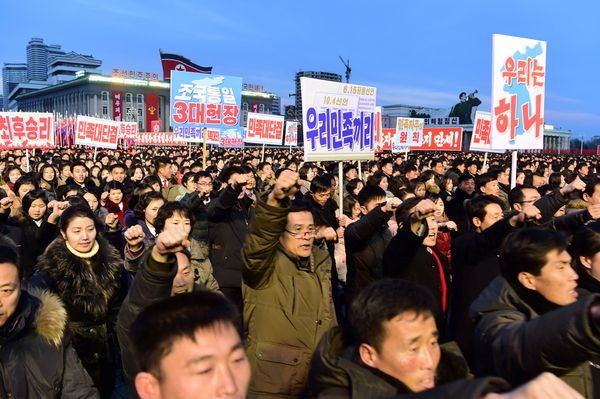 Mitin en apoyo al programa nuclear en Pyongyang - Sputnik Mundo