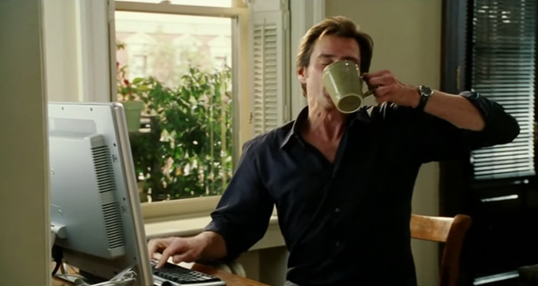 Jim Carrey protagoniza a Bruce Nolan en la película 'Bruce Almighty' - Sputnik Mundo