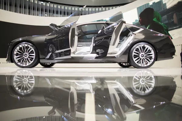 Salón del Automóvil de Detroit: belleza y sensualidad sobre cuatro ruedas Salón del Automóvil de Detroit: belleza y sensualidad sobre cuatro ruedas - Sputnik Mundo