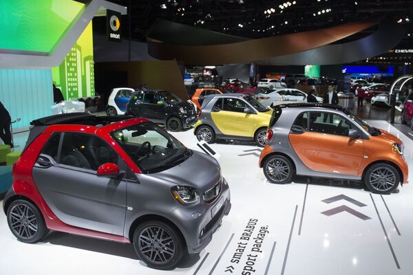 Salón del Automóvil de Detroit: belleza y sensualidad sobre cuatro ruedas - Sputnik Mundo