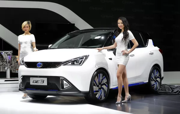Salón del Automóvil de Detroit: belleza y sensualidad sobre cuatro ruedas Salón del Automóvil de Detroit: belleza y sensualidad sobre cuatro ruedas - Sputnik Mundo