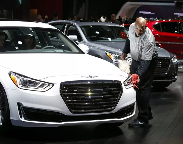 Salón del Automóvil de Detroit: belleza y sensualidad sobre cuatro ruedas Salón del Automóvil de Detroit: belleza y sensualidad sobre cuatro ruedas - Sputnik Mundo