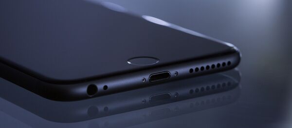 Un iPhone - Sputnik Mundo