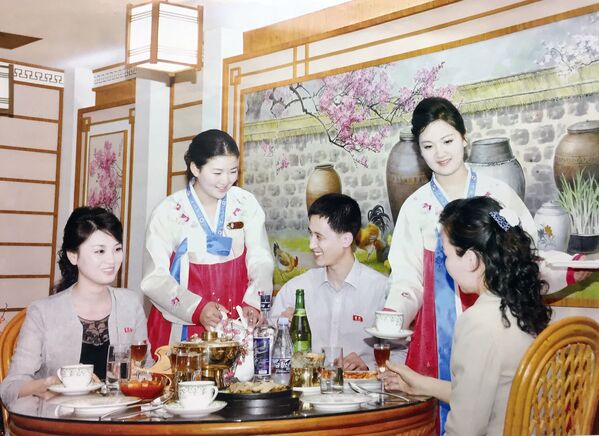 Bellezas de altura: así son las azafatas norcoreanas más hermosas - Sputnik Mundo