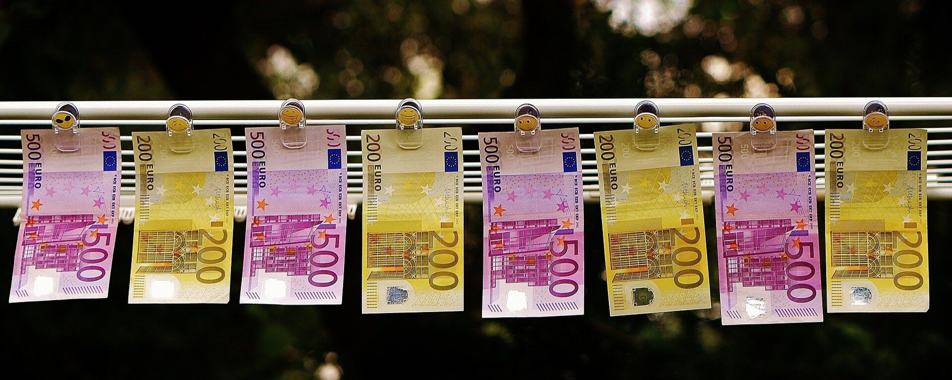 Billetes de euro (imagen referencial) Billetes de euro (imagen referencial) - Sputnik Mundo, 1920, 04.11.2021