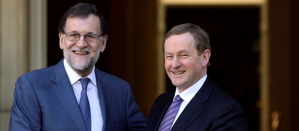 Spain's Prime Minister Mariano Rajoy (L) and Ireland's Prime Minister Enda Kenny pose at Moncloa Palace in Madrid, Spain - Sputnik Mundo