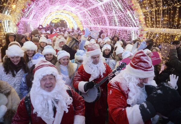 Las Nievecillas toman las calles de Moscú - Sputnik Mundo