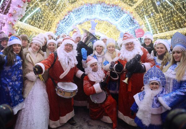 Las Nievecillas toman las calles de Moscú - Sputnik Mundo