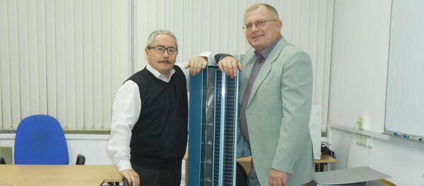 Valery Perevalov y Leonid Primak, the inventors of the new generator - Sputnik Mundo