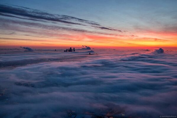 Moscú bajo de las nubes - Sputnik Mundo