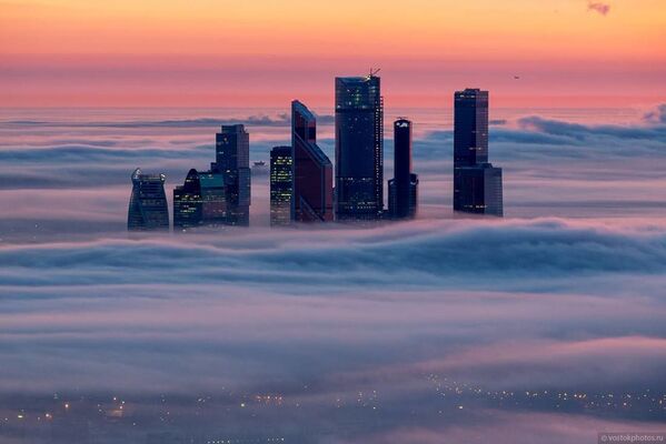 Moscú bajo de las nubes - Sputnik Mundo