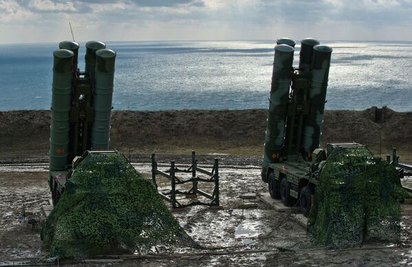 Los sistemas de misiles S-400 en Crimea - Sputnik Mundo
