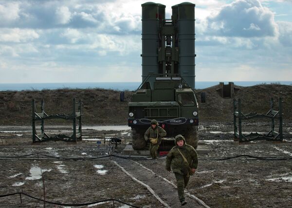Los sistemas de misiles S-400 en Crimea - Sputnik Mundo