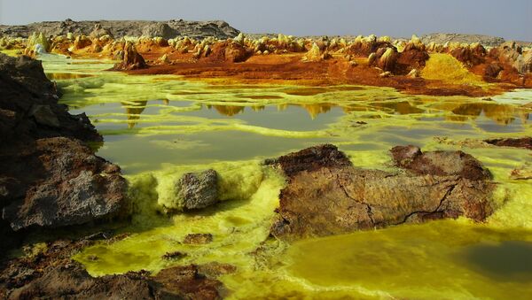 Desierto de Danakil, Etiopía. Aproximadamente así era la Tierra hace 2.500-3.000 millones de años - Sputnik Mundo