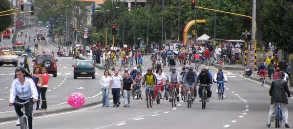 Una ciclovía en Bogotá - Sputnik Mundo