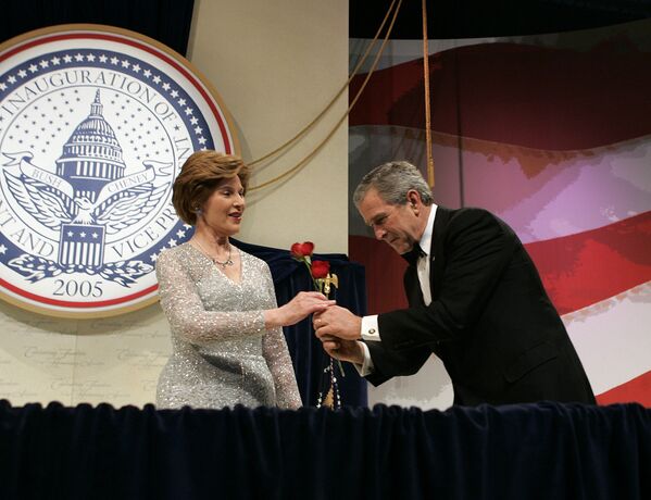 Clase y elegancia: los vestidos de las primeras damas de EEUU - Sputnik Mundo