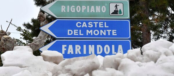 Avalancha de nieve en Farindola - Sputnik Mundo