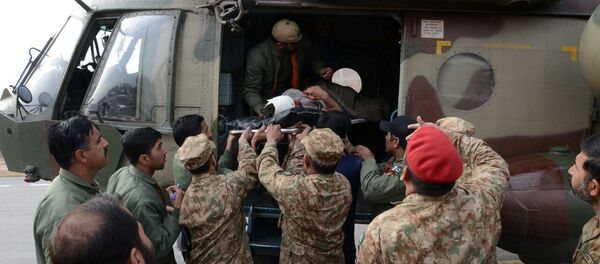 Víctima de la explosión de una bomba en Parachinar - Sputnik Mundo