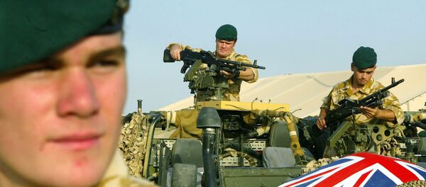 A British soldier - Sputnik Mundo