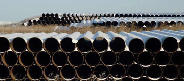 A depot used to store pipes for Transcanada Corp's planned Keystone XL oil pipeline is seen in Gascoyne, North Dakota  - Sputnik Mundo
