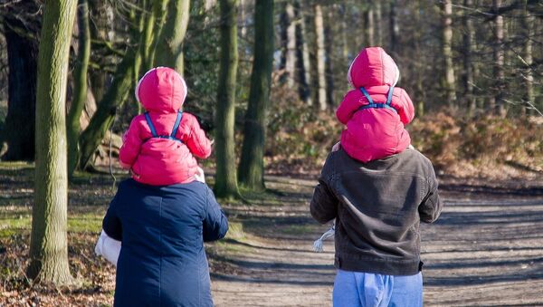 Una familia - Sputnik Mundo