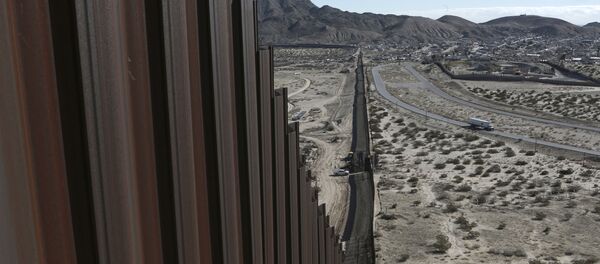 La frontera entre México y EEUU: el muro de Trump y el destino de los ilegales - Sputnik Mundo