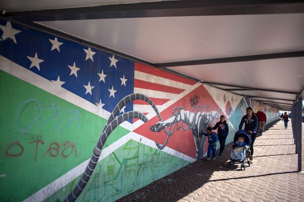 La frontera entre México y EEUU: el muro de Trump y el destino de los ilegales - Sputnik Mundo